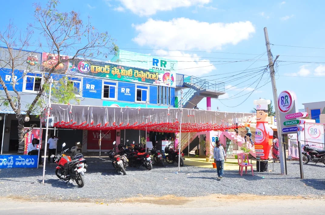 RR Grand Family Restaurant